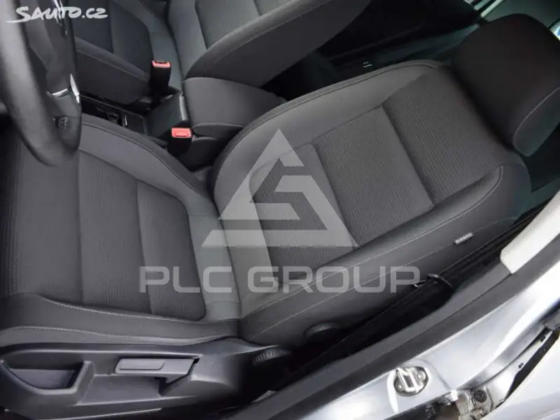 2010 Volkswagen GOLF