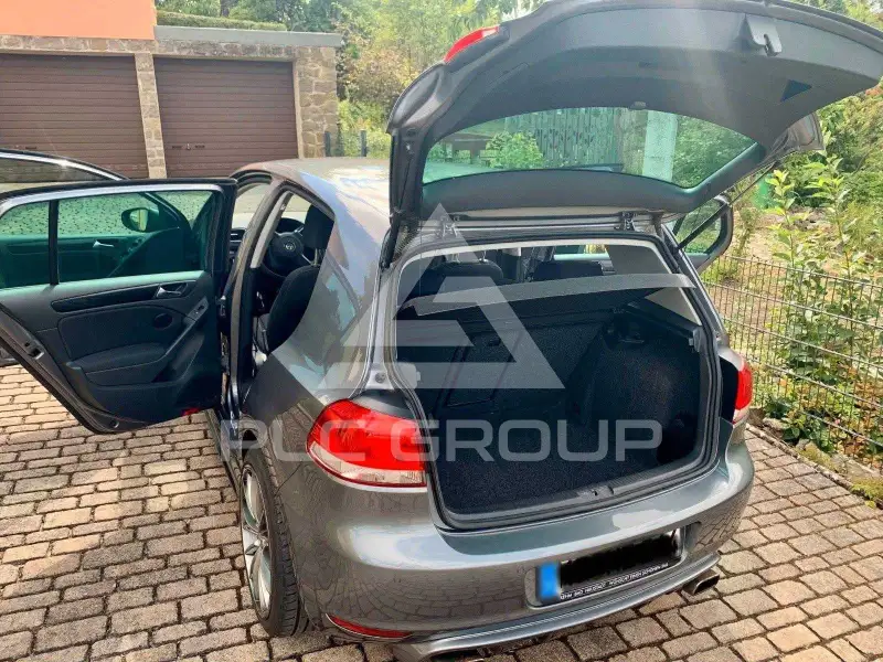 2010 Volkswagen GOLF