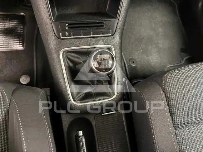 2010 Volkswagen GOLF