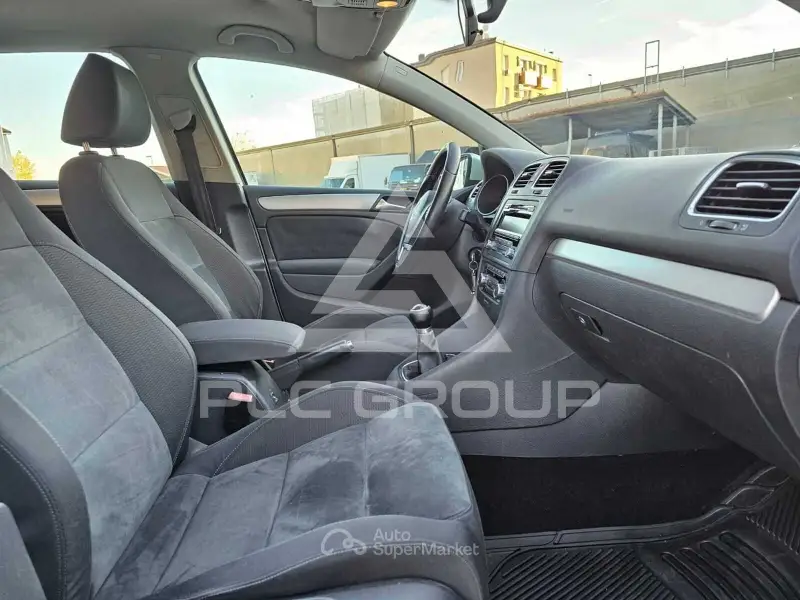 2010 Volkswagen GOLF