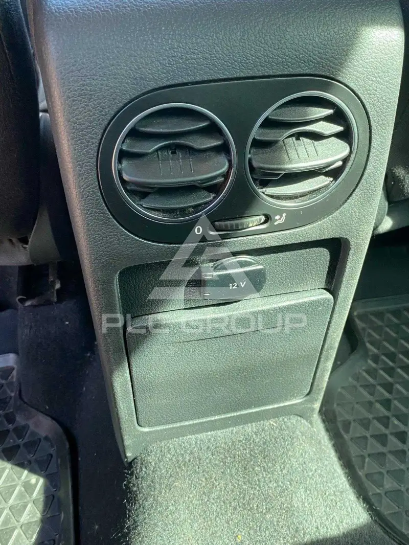 2010 Volkswagen GOLF