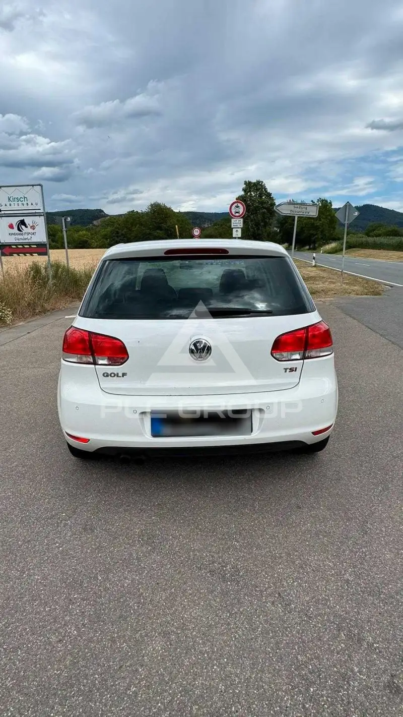 2010 Volkswagen GOLF