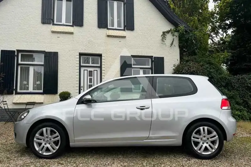 2010 Volkswagen GOLF