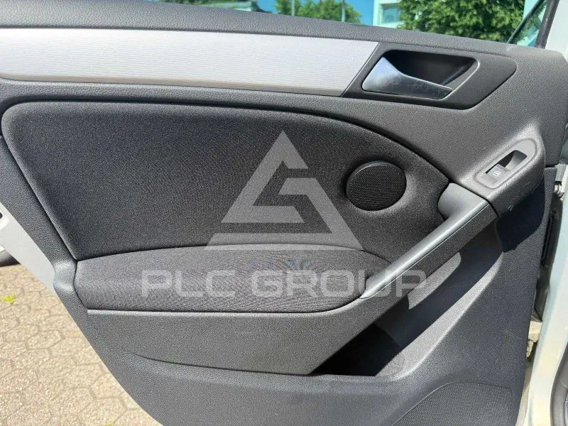 2010 Volkswagen GOLF