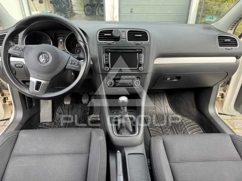 2010 Volkswagen GOLF
