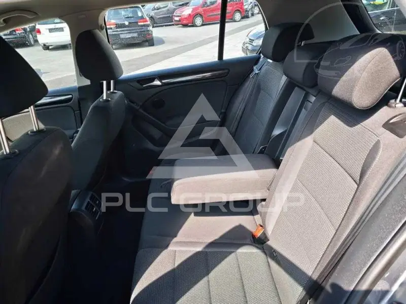 2010 Volkswagen GOLF