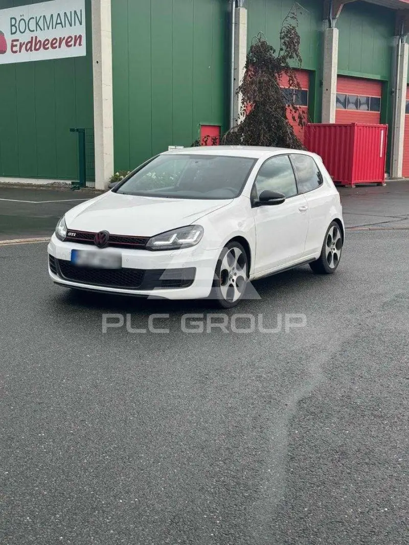 2010 Volkswagen GOLF