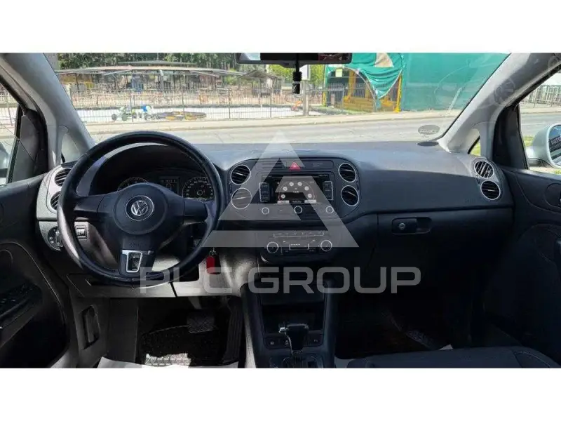 2010 Volkswagen GOLF