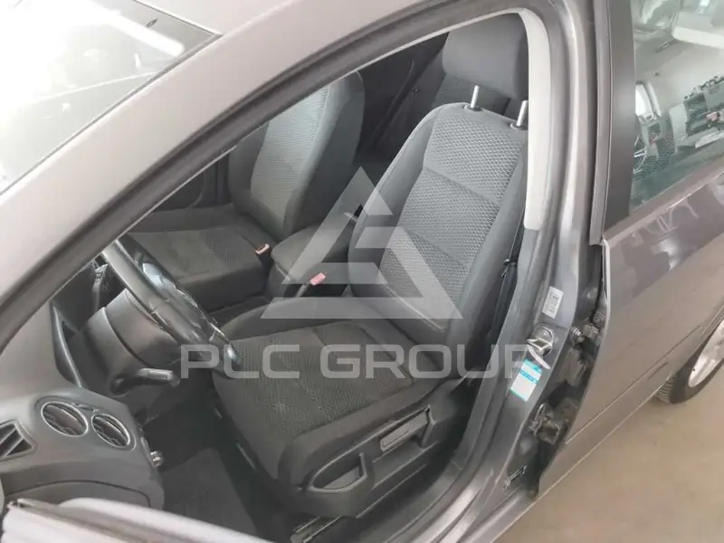 2010 Volkswagen GOLF
