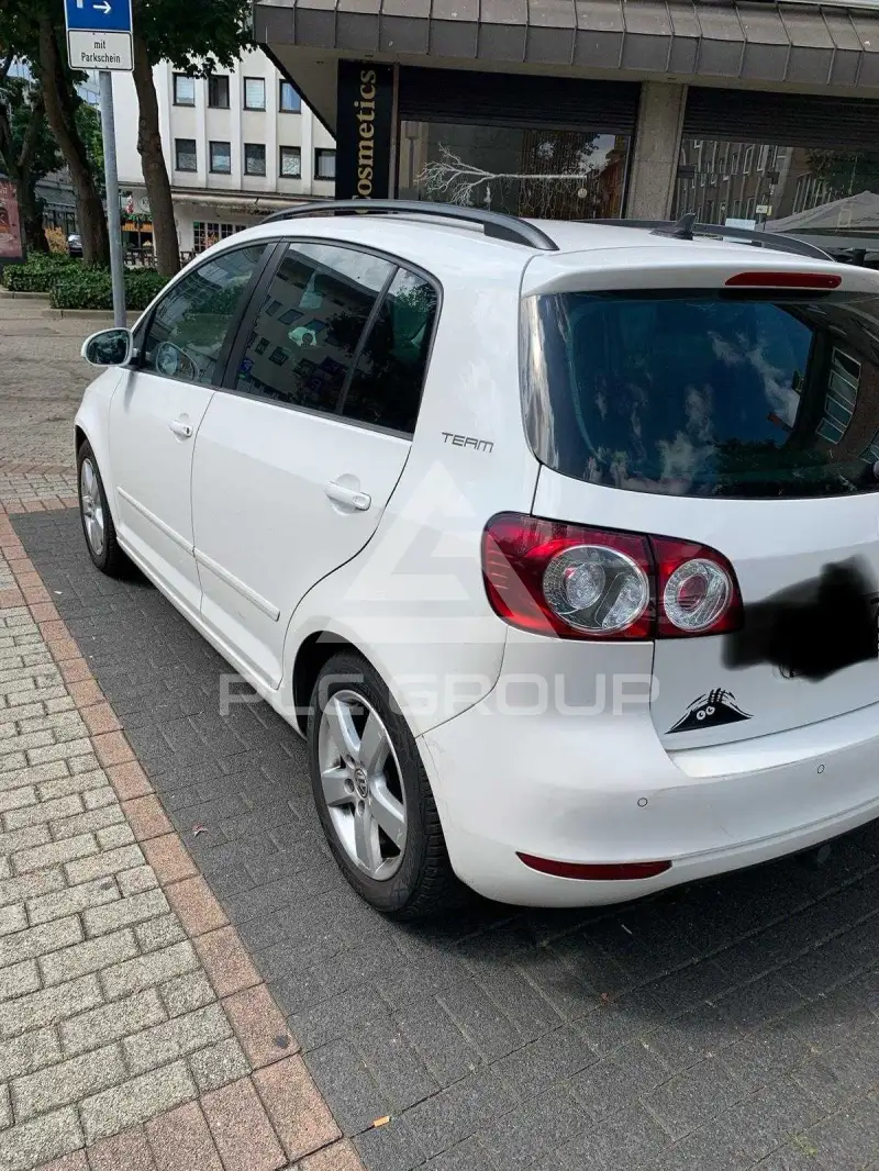 2010 Volkswagen GOLF