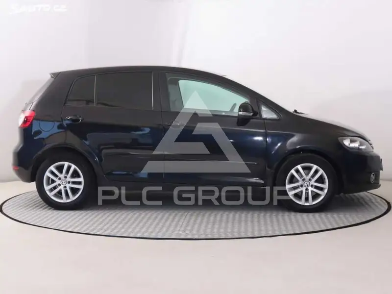 2010 Volkswagen GOLF
