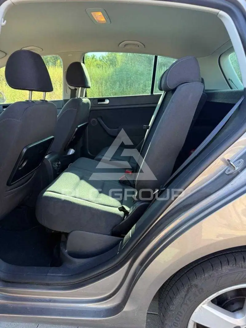 2010 Volkswagen GOLF