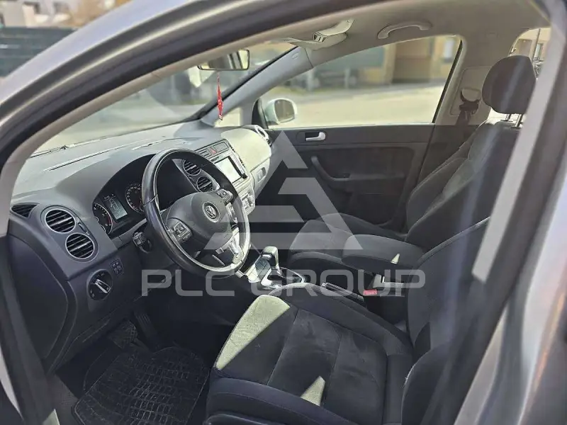 2010 Volkswagen GOLF