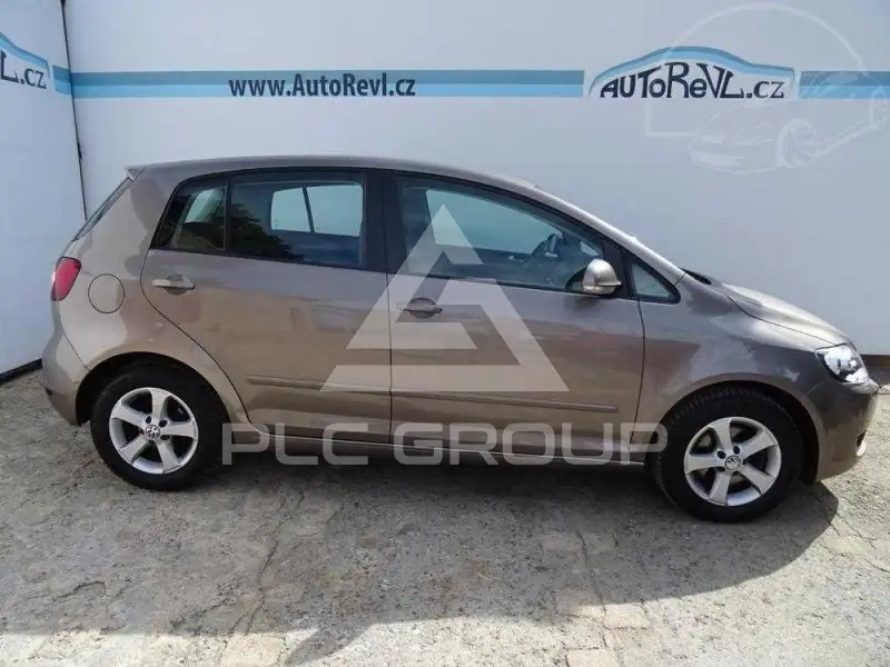 2010 Volkswagen GOLF
