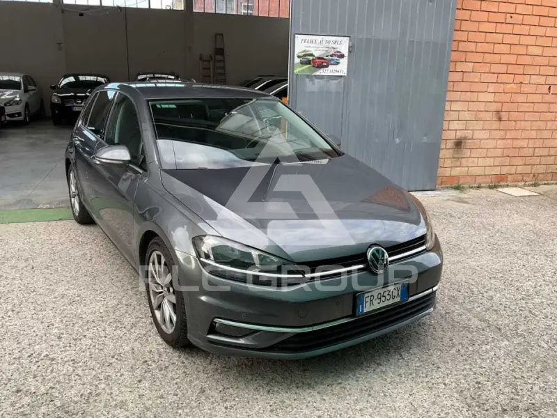 2010 Volkswagen GOLF