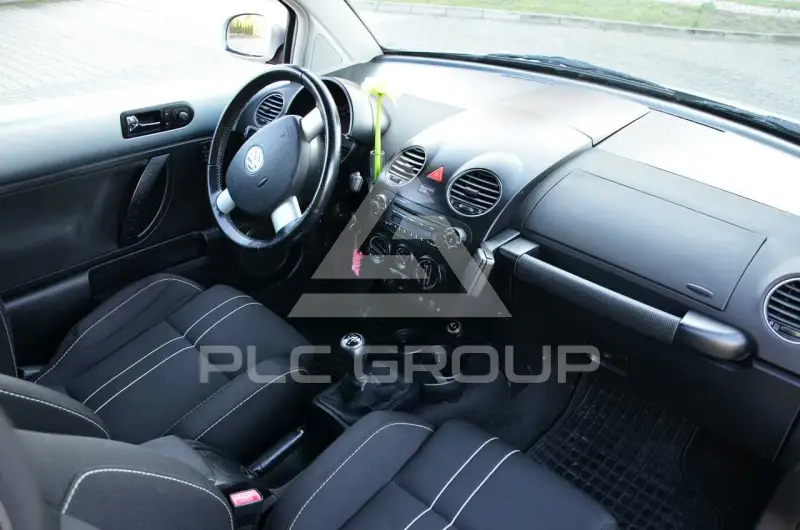 2010 Volkswagen BEETLE
