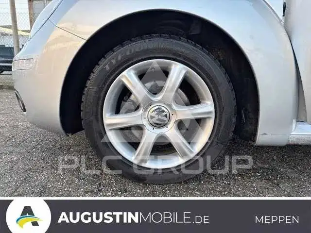 2010 Volkswagen BEETLE
