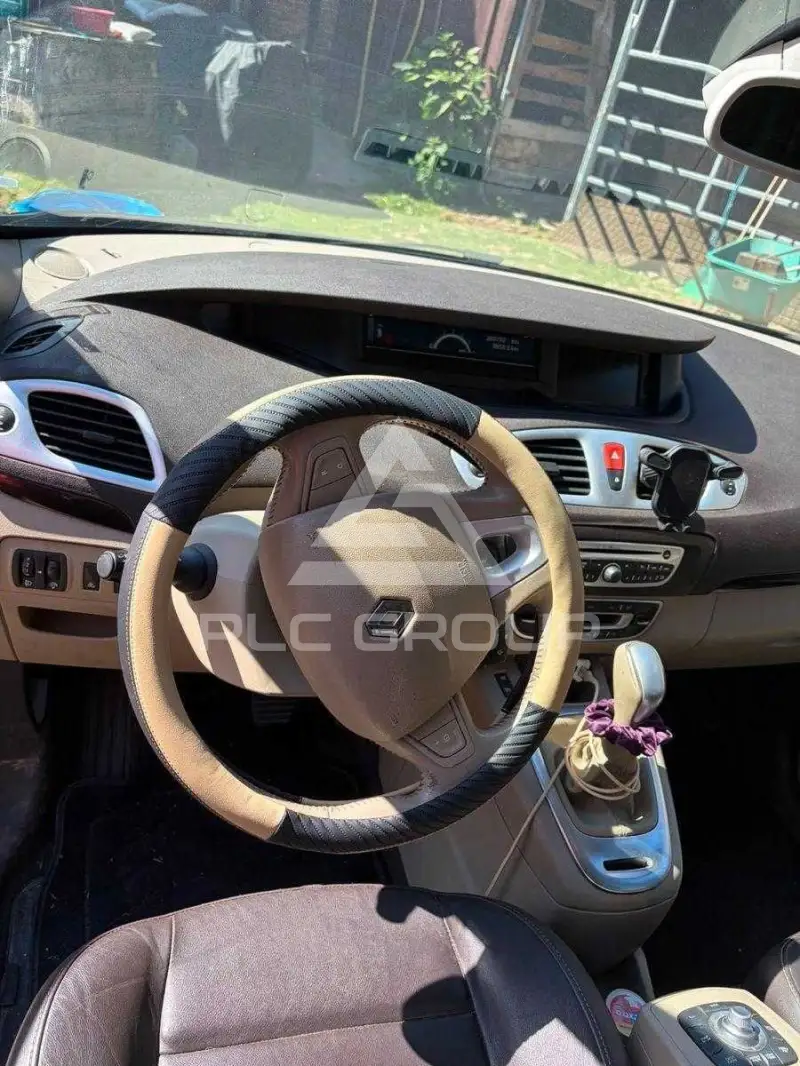 2010 Renault Scenic