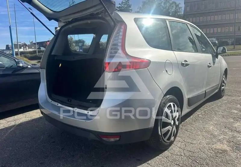 2010 Renault Grand Scenic