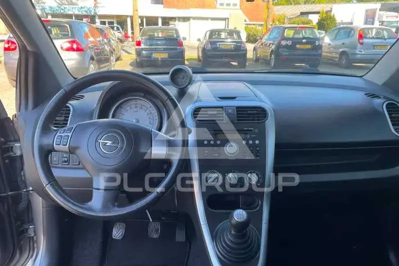2010 Opel AGILA
