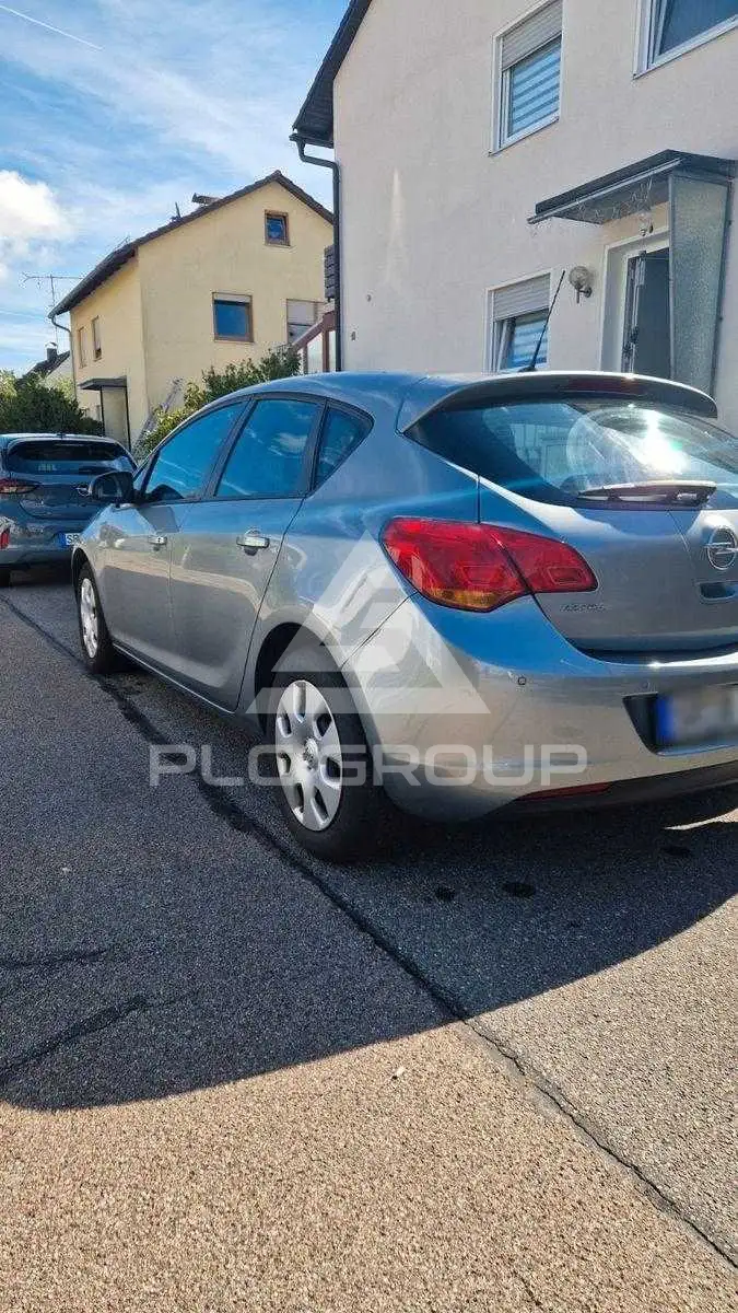 2010 Opel Astra