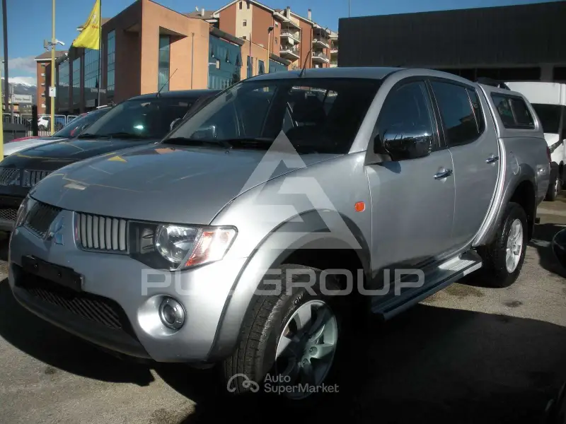 2011 Mitsubishi L200