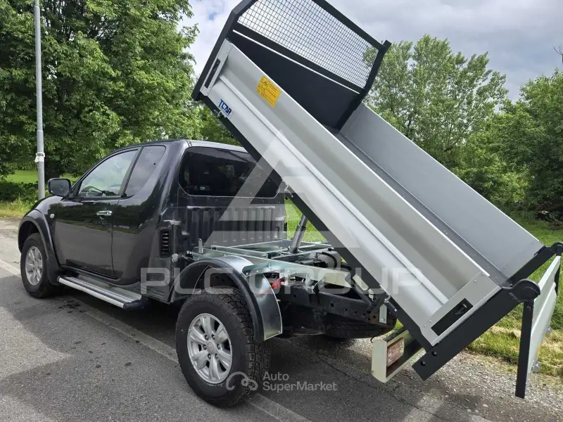 2011 Mitsubishi L200