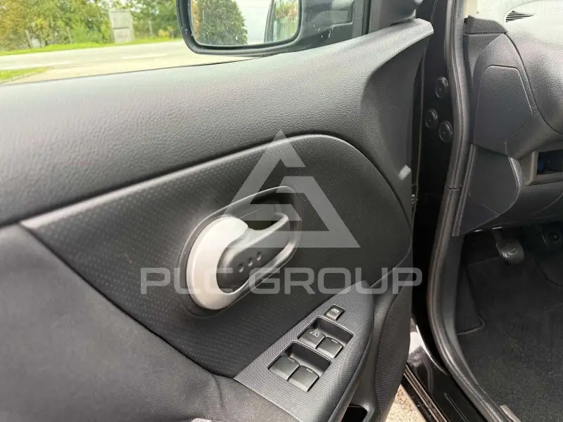 2011 Nissan Note