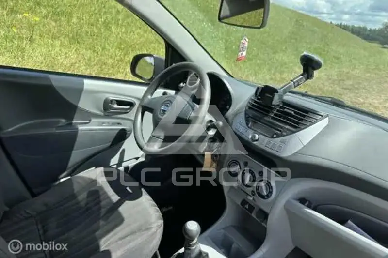 2011 Nissan Pixo