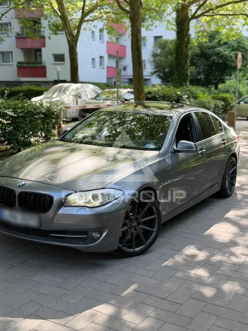 2011 BMW 523
