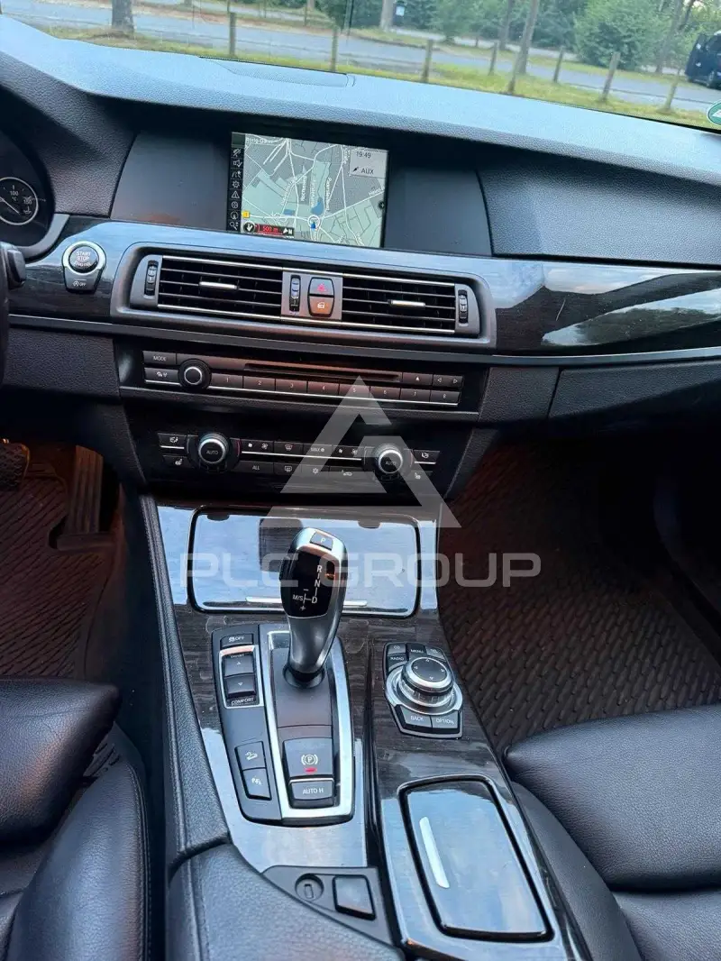 2011 BMW 523