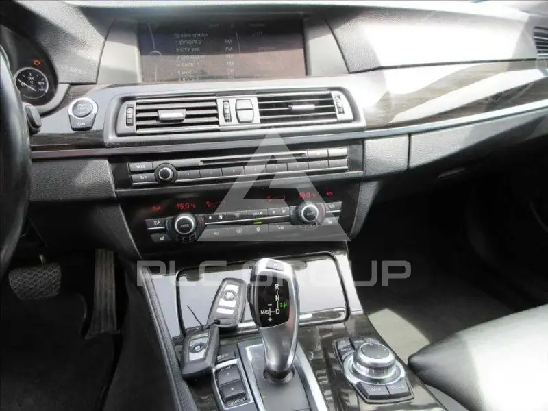 2011 BMW 523