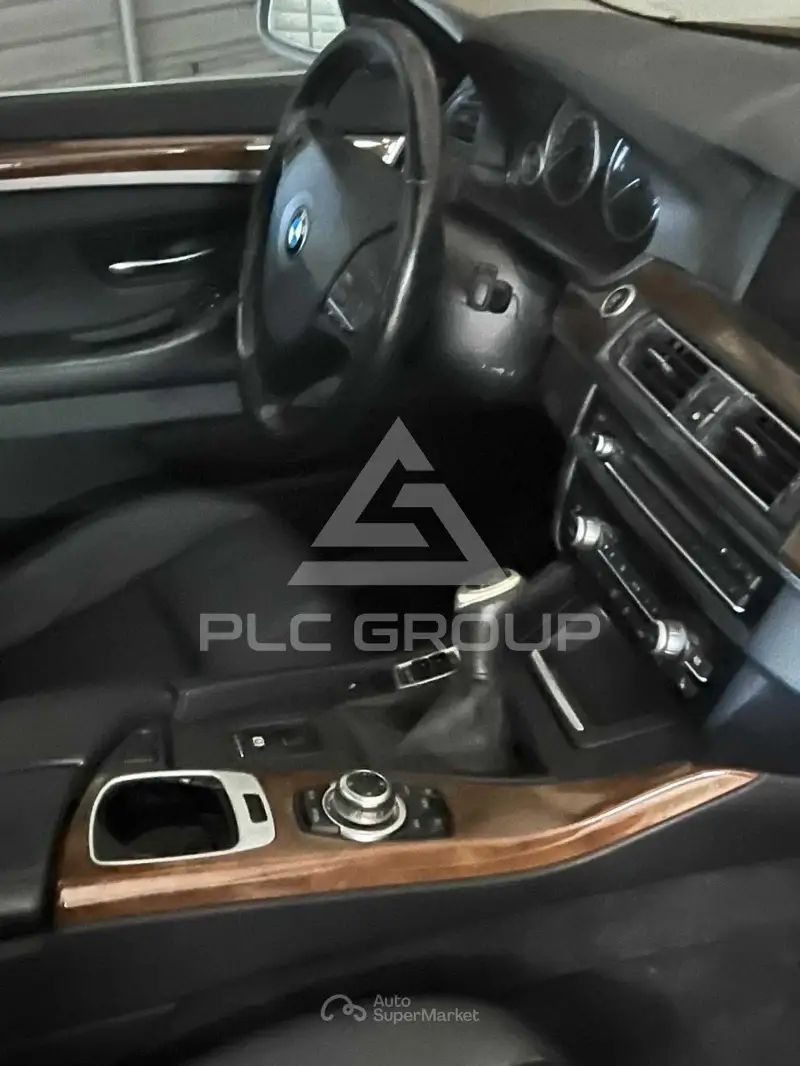 2011 BMW 523