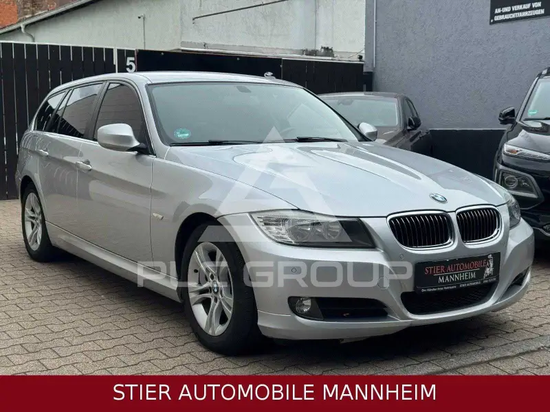 2011 BMW 330
