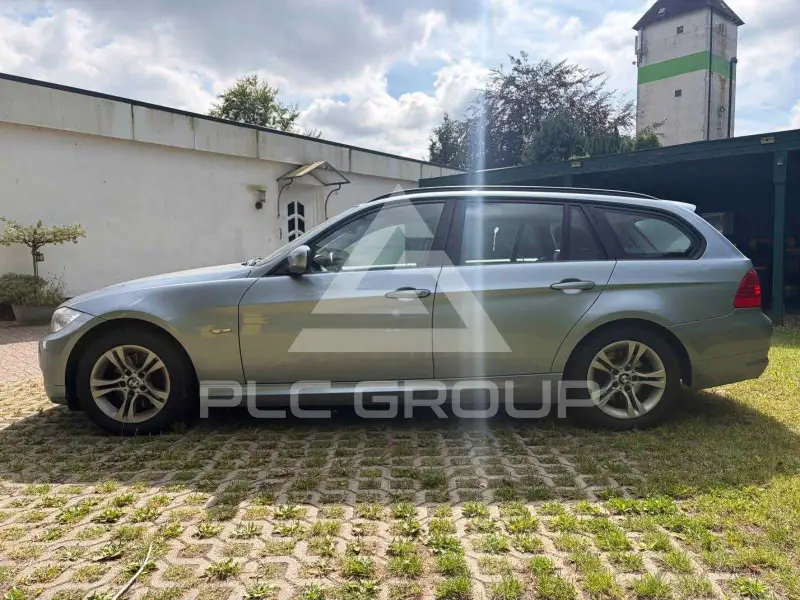 2011 BMW 330