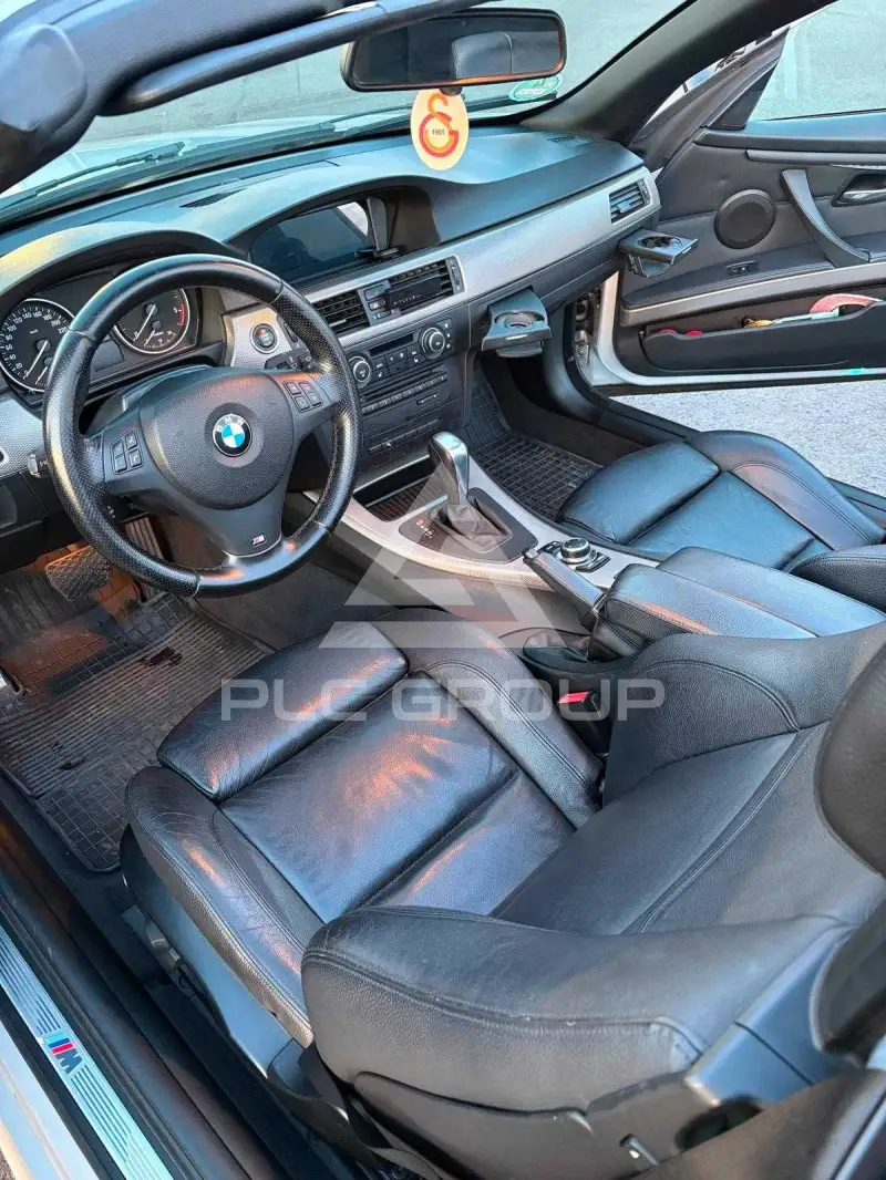 2011 BMW 330