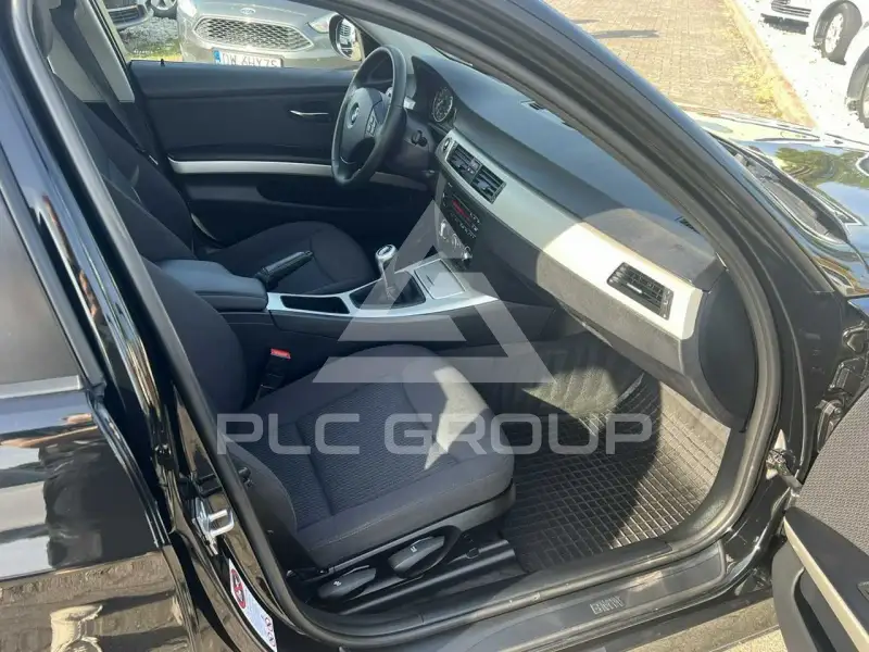 2011 BMW 330