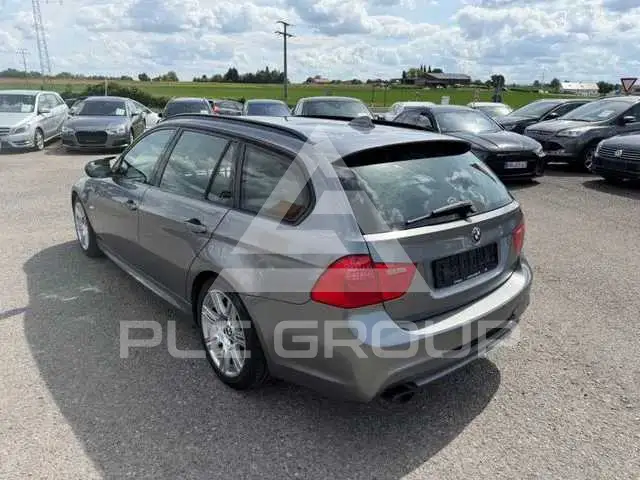 2011 BMW 330