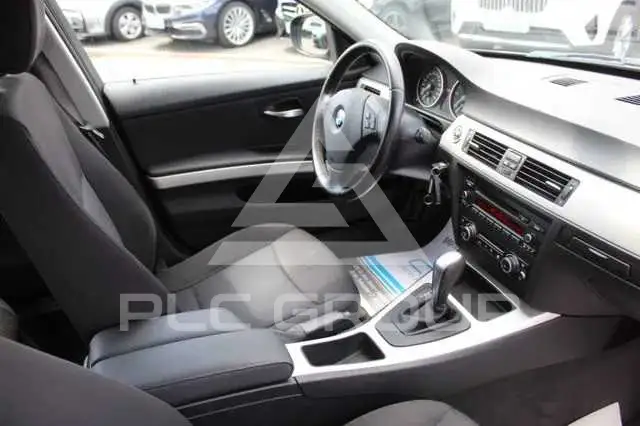 2011 BMW 330