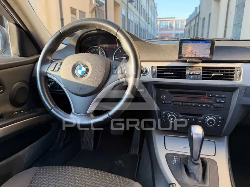 2011 BMW 330