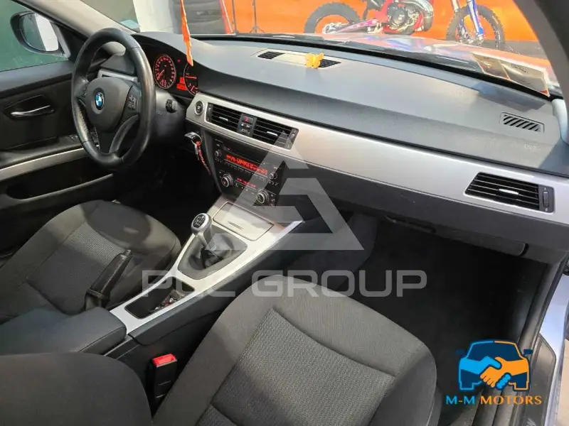 2011 BMW 330