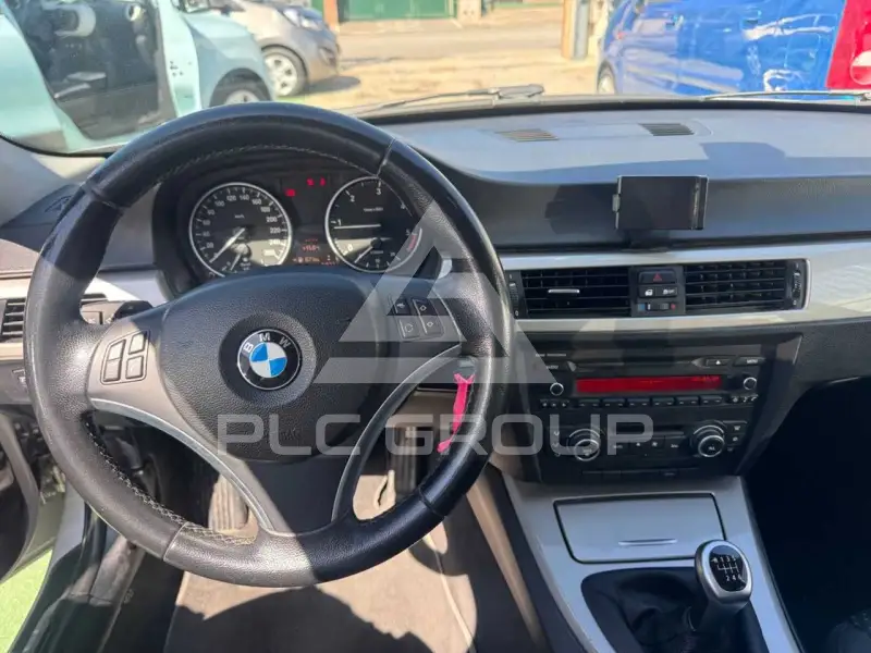 2011 BMW 330