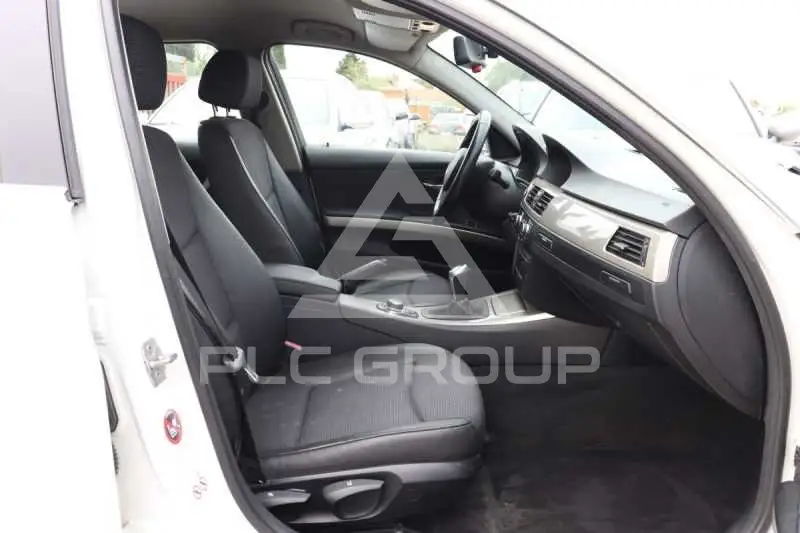 2011 BMW 330