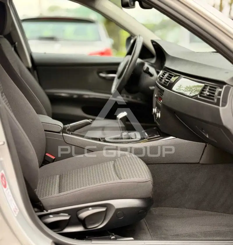2011 BMW 330