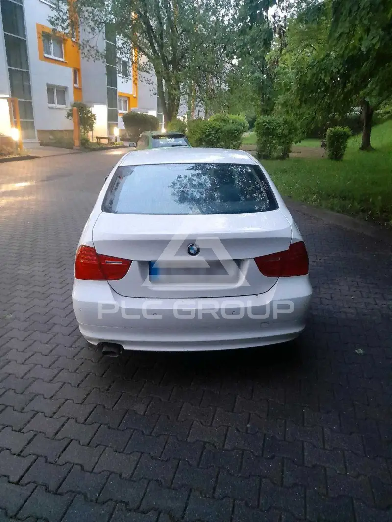 2011 BMW 330