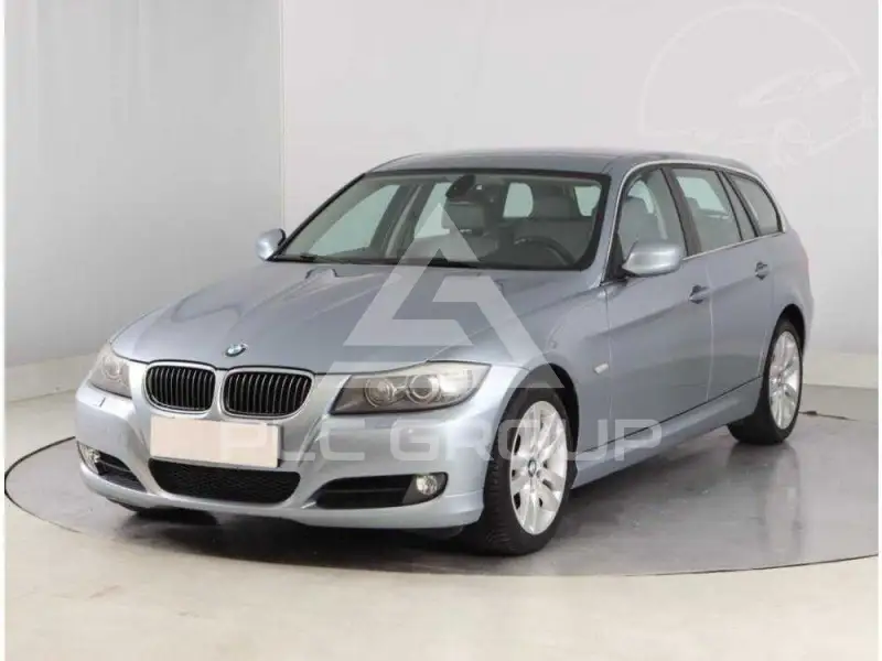 2011 BMW 330