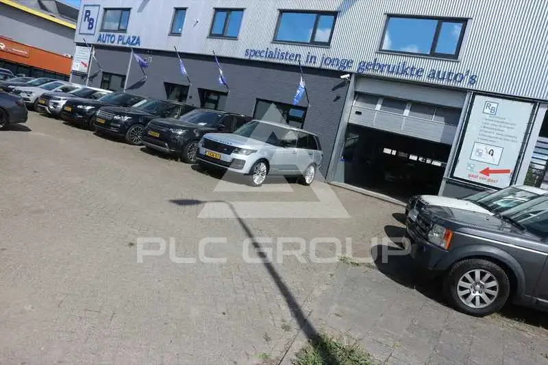 2011 BMW 330