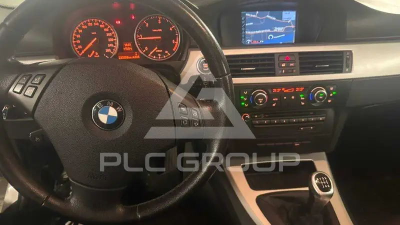 2011 BMW 330