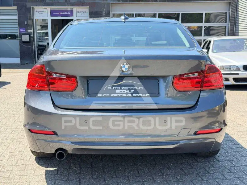 2011 BMW 330