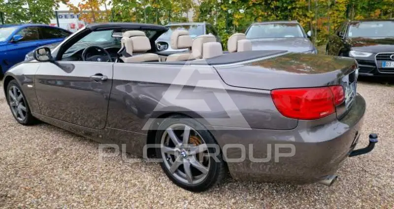 2011 BMW 330